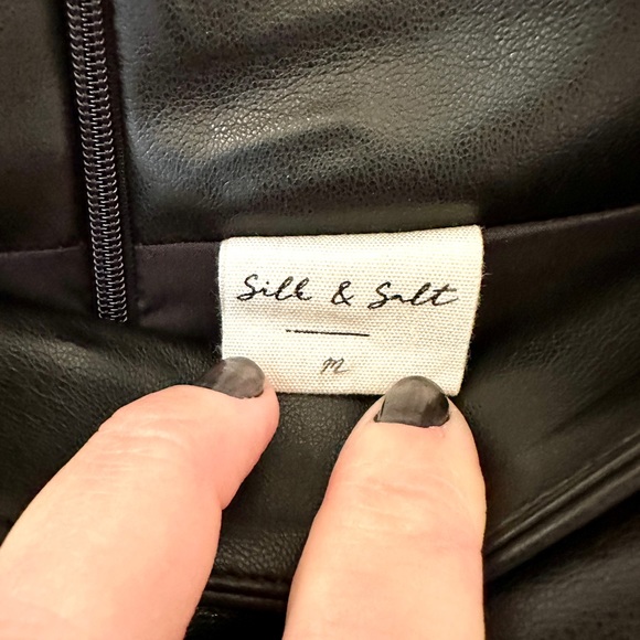 NWOT Silk and Salt Black leather skirt size medium - Picture 2 of 3
